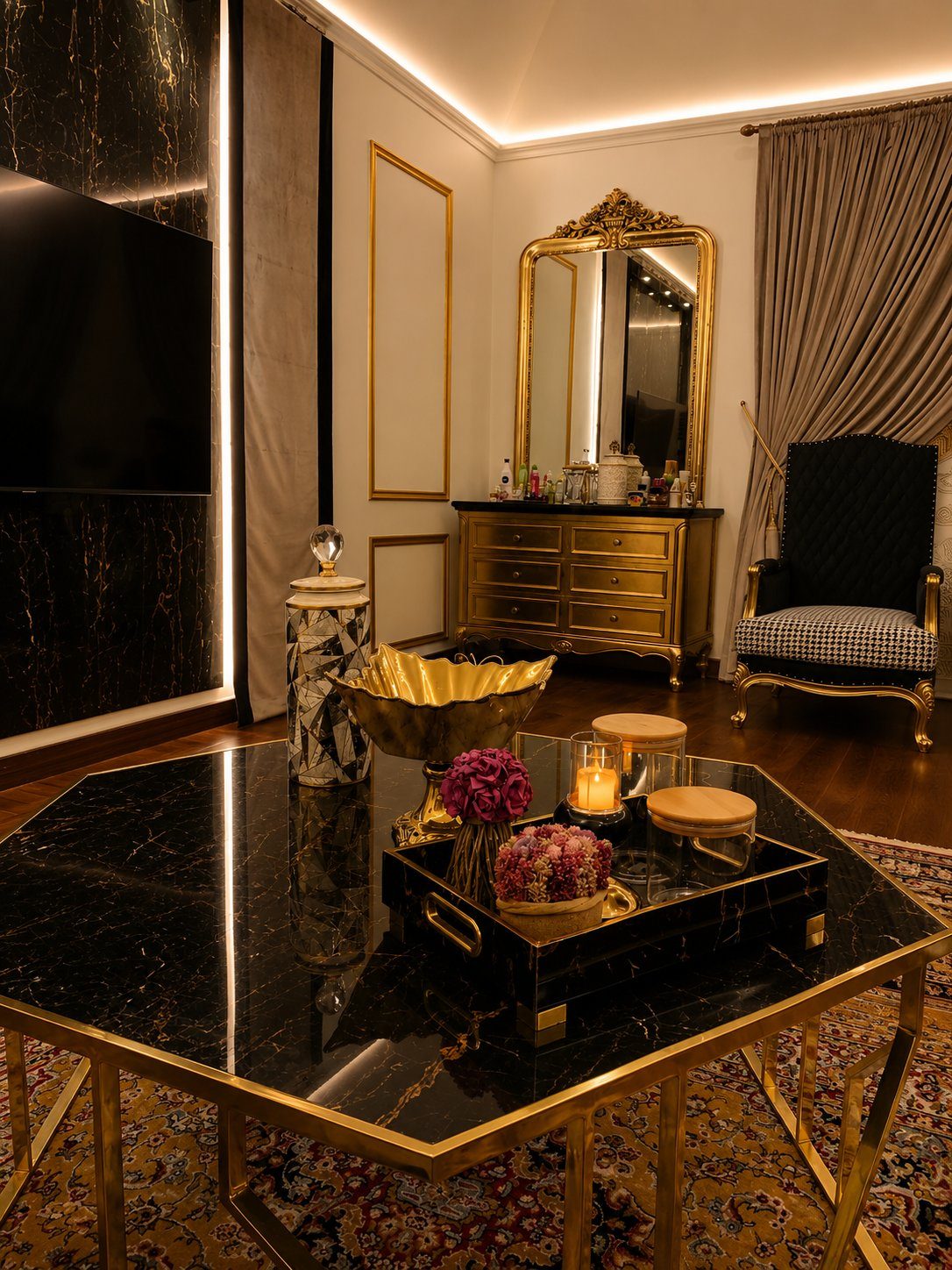 Tamachi bedroom seating area with gold mirror and houndstooth chair